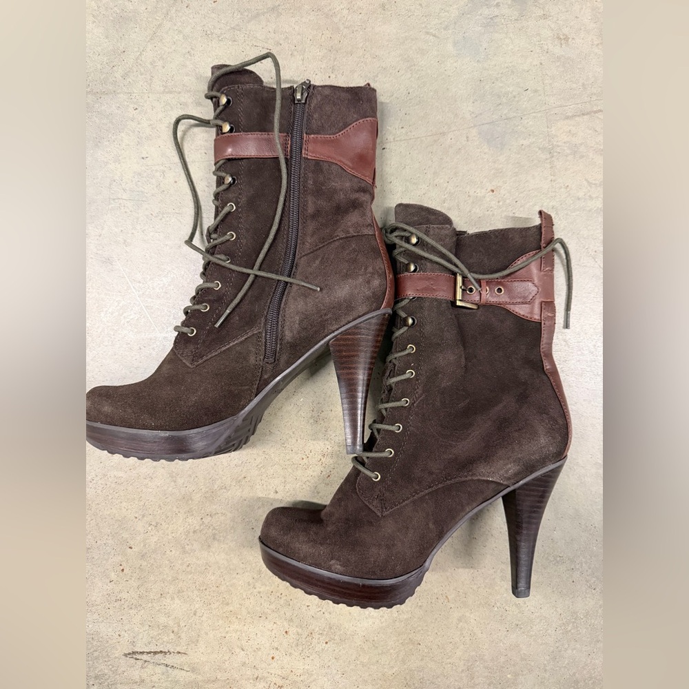 Guess Jirena Y2K Chocolate Brown Suede & Leather Lace-Up Ankle Boots, Size 8.5 - Picture 4 of 4